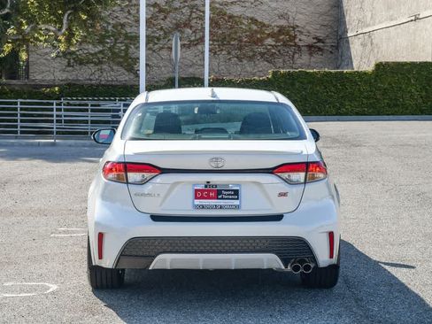 Used 2021 Toyota Corolla SE FWD image 8