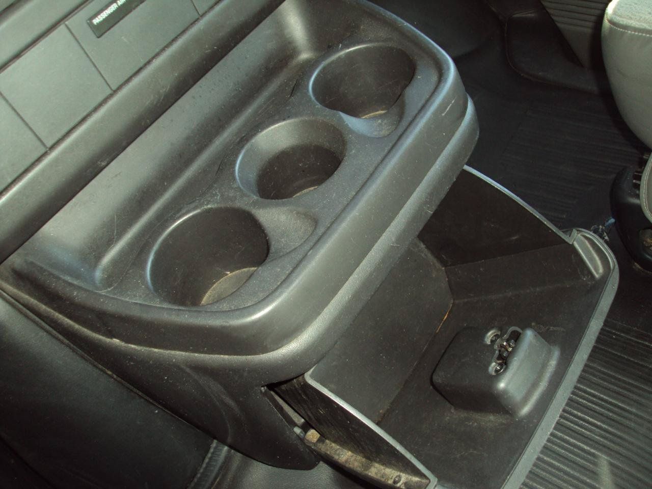 Used 2010 GMC Savana 1500 AWD image 20