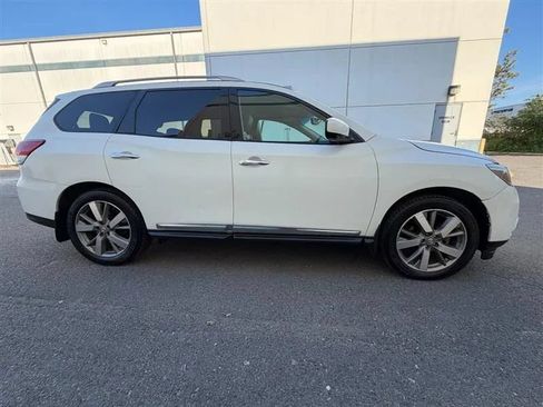 Used 2015 Nissan Pathfinder Platinum AWD/4WD image 19