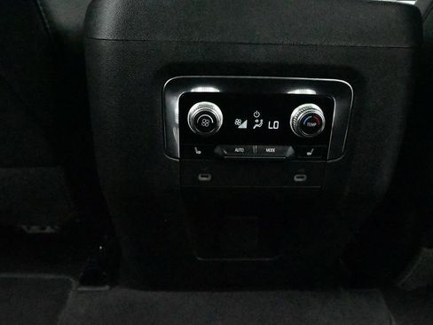Used 2023 GMC Yukon XL AT4 AWD/4WD image 21