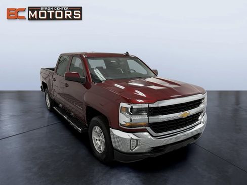 Used 2017 Chevrolet Silverado 1500 LT w/ All Star Edition image 7