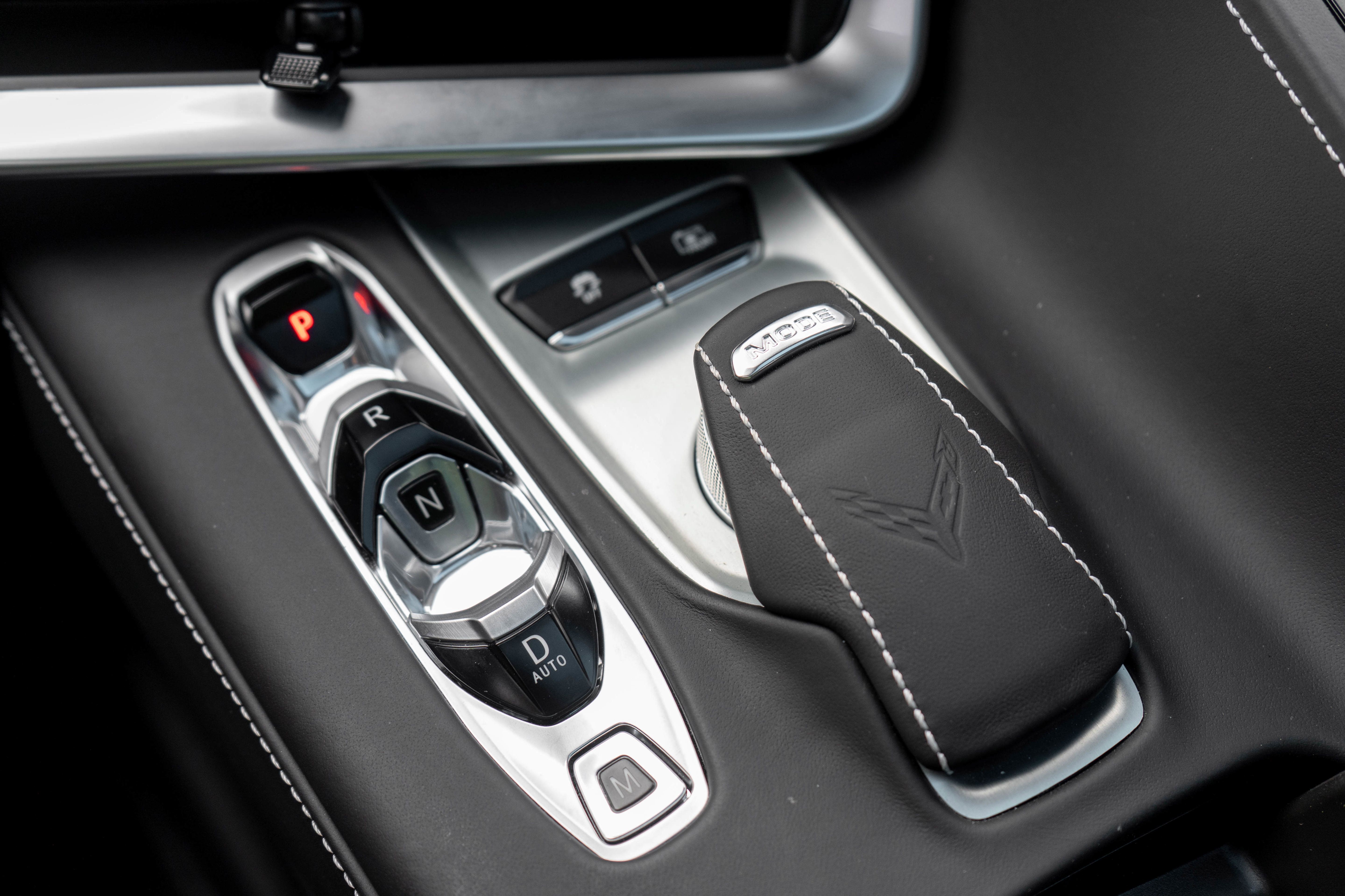 Used 2024 Chevrolet Corvette Stingray Premium Cpe w/ Z51 Performance Package RWD image 26