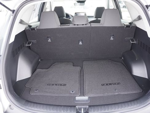 Used 2023 Kia Seltos LX image 19