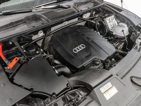Used 2023 Audi Q5 2.0T Premium Plus w/ Premium Plus Package AWD/4WD image 4