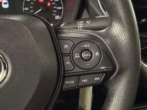 Used 2023 Toyota Corolla LE AWD/4WD image 20