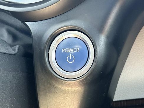 Used 2021 Toyota Sienna XLE w/ XLE Plus Package FWD image 31