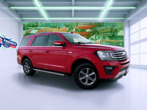 Used 2021 Ford Expedition XLT AWD/4WD image 1