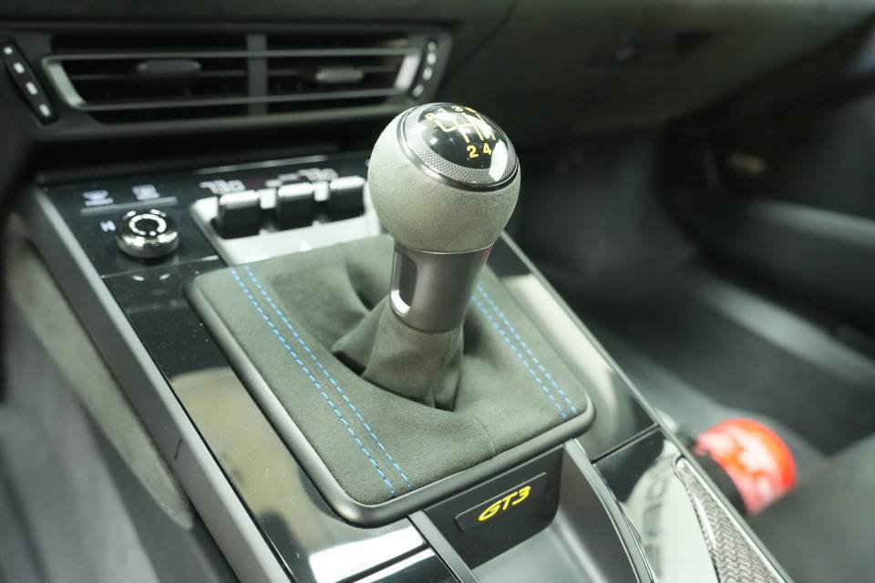 Certified 2022 Porsche 911 GT3 RWD image 25