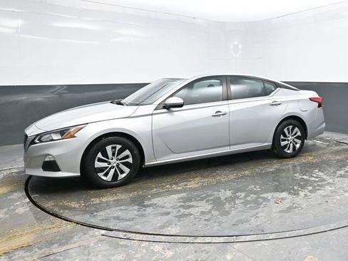 Used 2021 Nissan Altima 2.5 S image 3