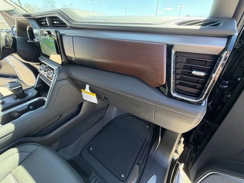 New 2026 GMC Sierra 1500 Denali w/ Technology Package image 29