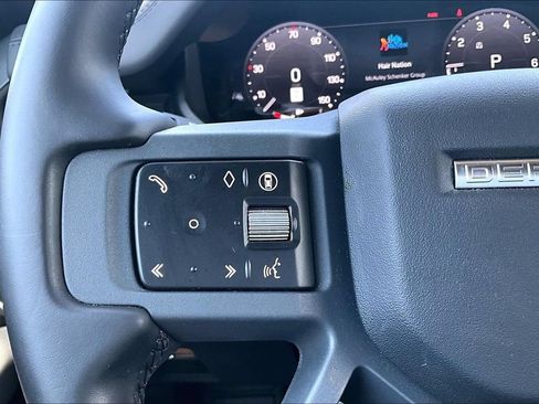 Certified 2025 Land Rover Defender 130 X-Dynamic SE AWD/4WD image 19