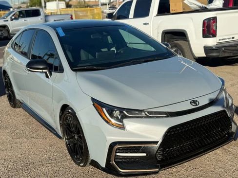 Used 2021 Toyota Corolla SE image 3