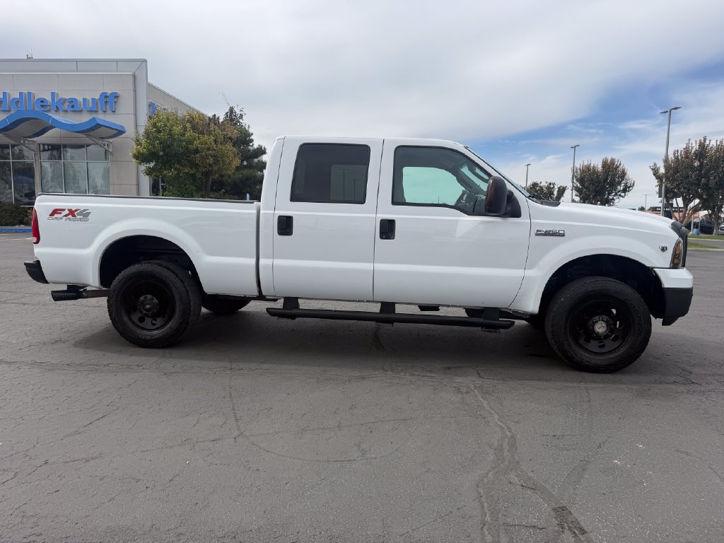 Used 2005 Ford F250 XLT AWD/4WD image 5