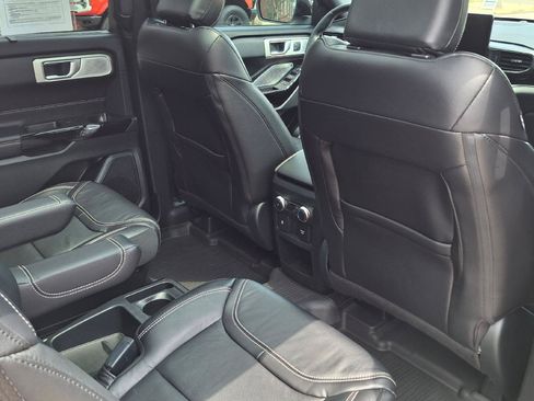 Used 2021 Ford Explorer ST w/ Equipment Group 401A AWD/4WD image 10
