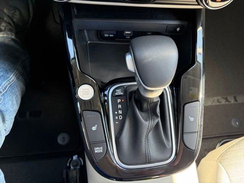 Used 2025 Kia Soul EX image 19