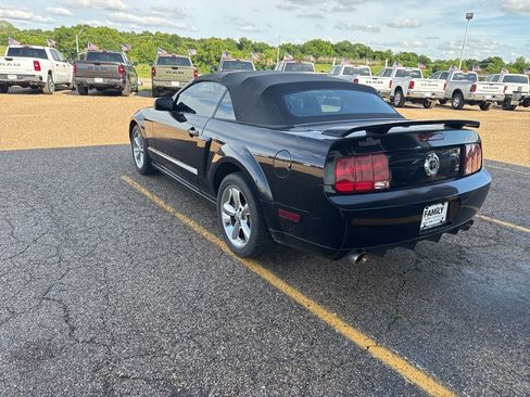 Used 2009 Ford Mustang GT Premium RWD image 5