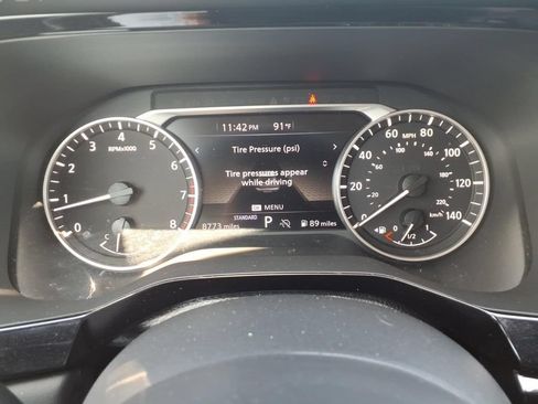 Used 2025 Nissan Pathfinder SV w/ SV Premium Package FWD image 18