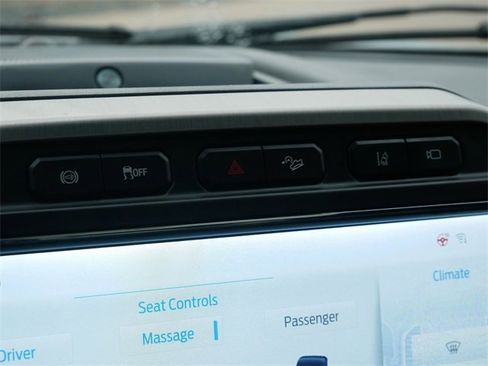 Used 2022 Ford F250 Platinum w/ FX4 Off-Road Package image 29