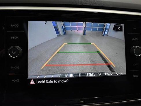 Used 2022 Volkswagen Atlas SE image 29