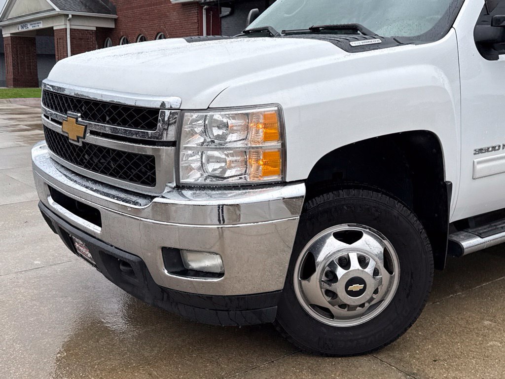 Used 2012 Chevrolet Silverado 3500 LTZ w/ LTZ Plus Package RWD image 20
