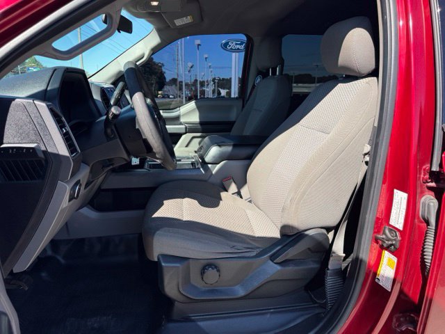 Used 2017 Ford F150 XLT w/ Trailer Tow Package RWD image 13