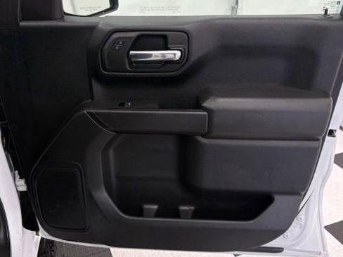 Used 2021 GMC Sierra 1500 4x4 Crew Cab w/ Sierra Value Package image 22