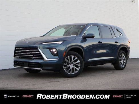 New 2026 Buick Enclave Preferred image 1