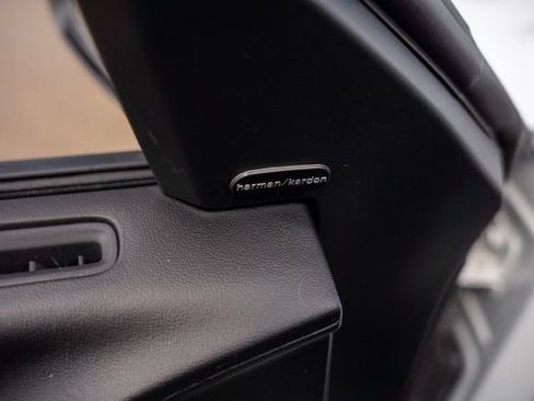 Used 2020 Dodge Charger SRT Hellcat w/ Harman/Kardon Audio Group RWD image 18