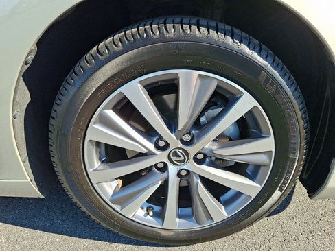 Used 2021 Lexus ES 350 w/ Accessory Package 2 FWD image 9