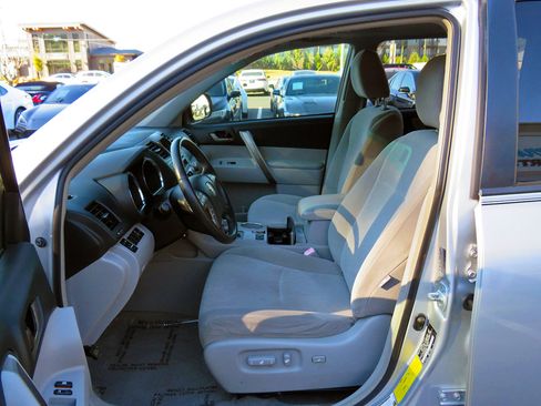 Used 2008 Toyota Highlander Sport image 11