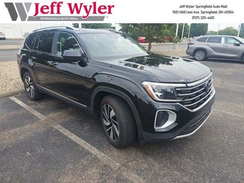 Used 2024 Volkswagen Atlas SEL AWD/4WD image 1