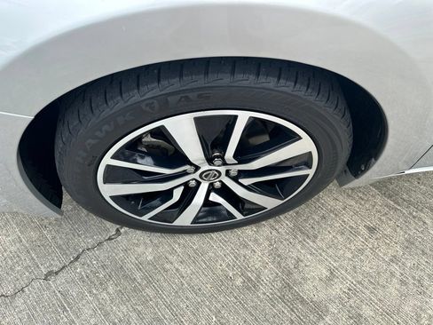 Used 2021 Nissan Maxima 3.5 SV w/ Floor Mat Group FWD image 44
