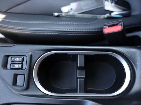 Used 2022 Subaru Impreza 2.0i Limited w/ Popular Package #2 image 46