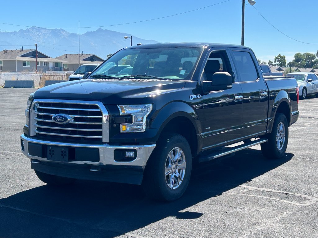 Used 2017 Ford F150 XLT w/ Equipment Group 302A Luxury AWD/4WD image 9