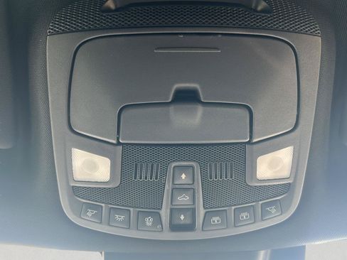 Used 2020 Ford Expedition Limited RWD image 17