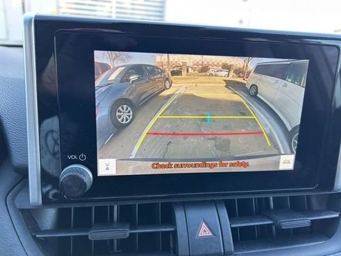 Used 2024 Toyota RAV4 LE image 13