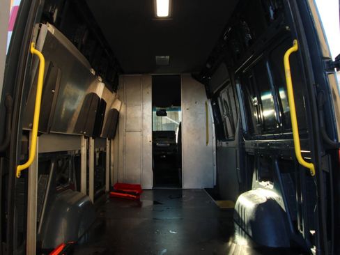 Used 2019 Mercedes-Benz Sprinter 144 image 10