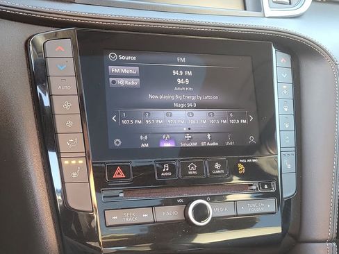 Used 2023 INFINITI QX50 Luxe image 22