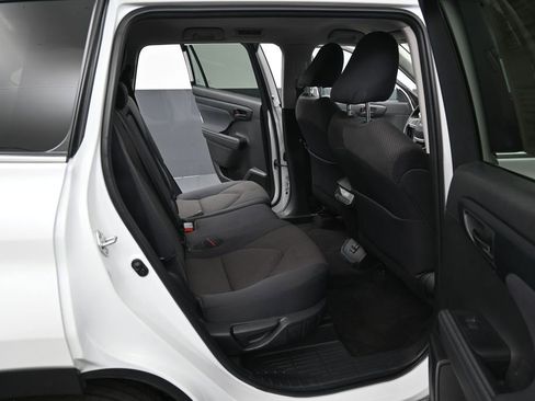 Used 2023 Toyota Highlander L FWD image 31