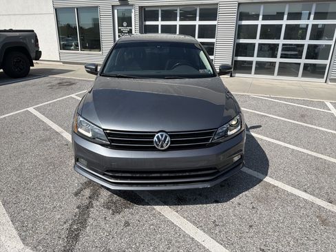 Used 2016 Volkswagen Jetta SEL FWD image 9