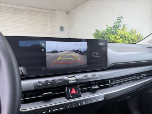 Used 2025 Kia K4 LXS image 25