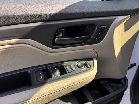 Used 2023 Honda Odyssey EX-L image 15