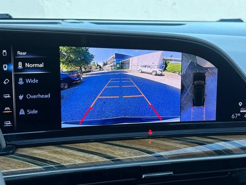 Used 2022 Cadillac Escalade ESV Sport Platinum w/ Heavy-Duty Trailer Package AWD/4WD image 19
