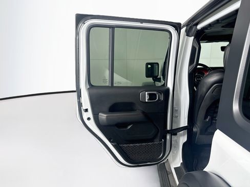 Used 2019 Jeep Wrangler Unlimited Rubicon AWD/4WD image 27