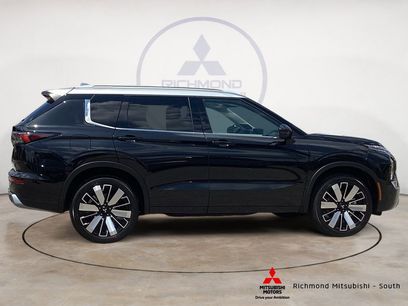New 2025 Mitsubishi Outlander SEL