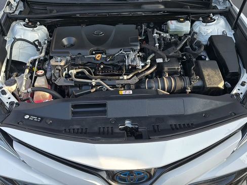 Used 2020 Toyota Camry LE image 24