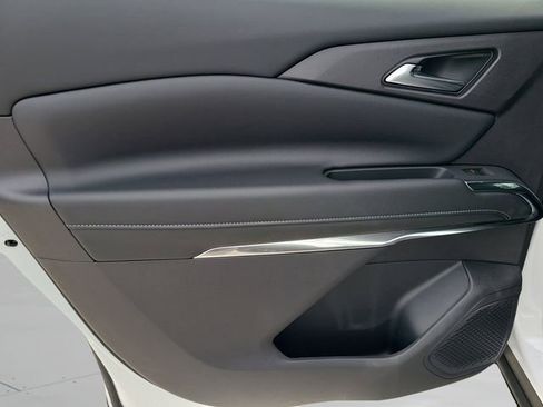 New 2026 Chevrolet Traverse LT w/ Midnight/Sport Edition image 18