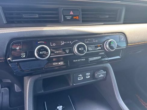 Certified 2025 Honda Pilot TrailSport image 22