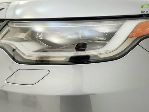 Used 2023 Land Rover Discovery S R-Dynamic AWD/4WD image 24
