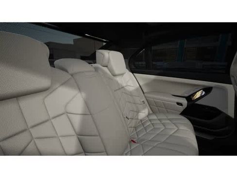 New 2026 BMW i7 xDrive60 w/ Executive Package image 12